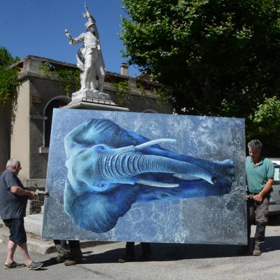 l'éléphant XXL bleu